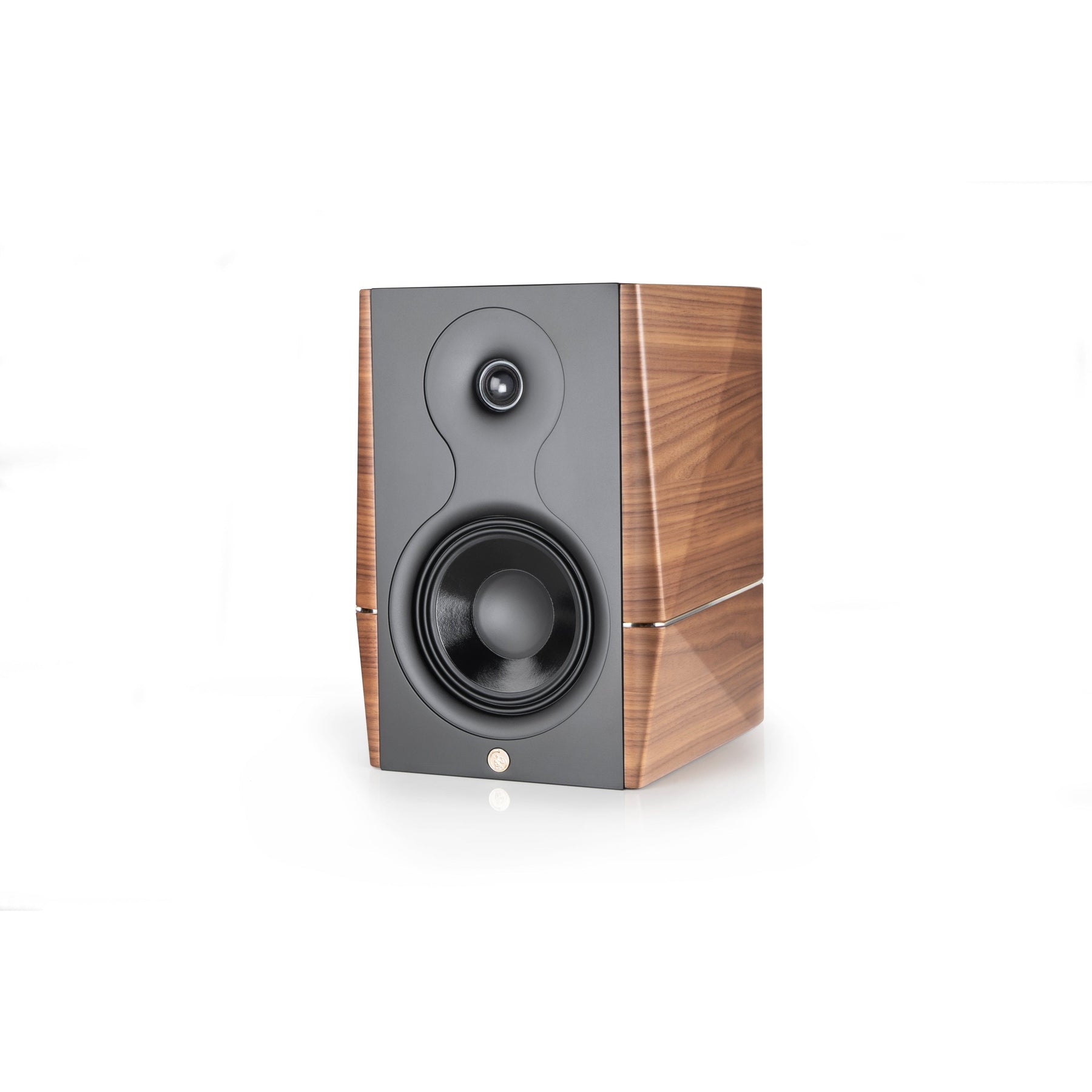 Gold Note A3 EVO II Bookshelf Speakers Review: Italian Mastery Meets Acoustic Excellence