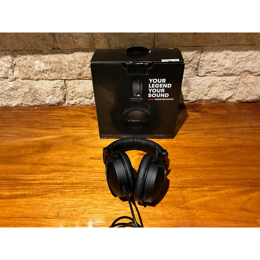 Beyerdynamic DT 770 PRO 32OHM Headphones Pre Loved