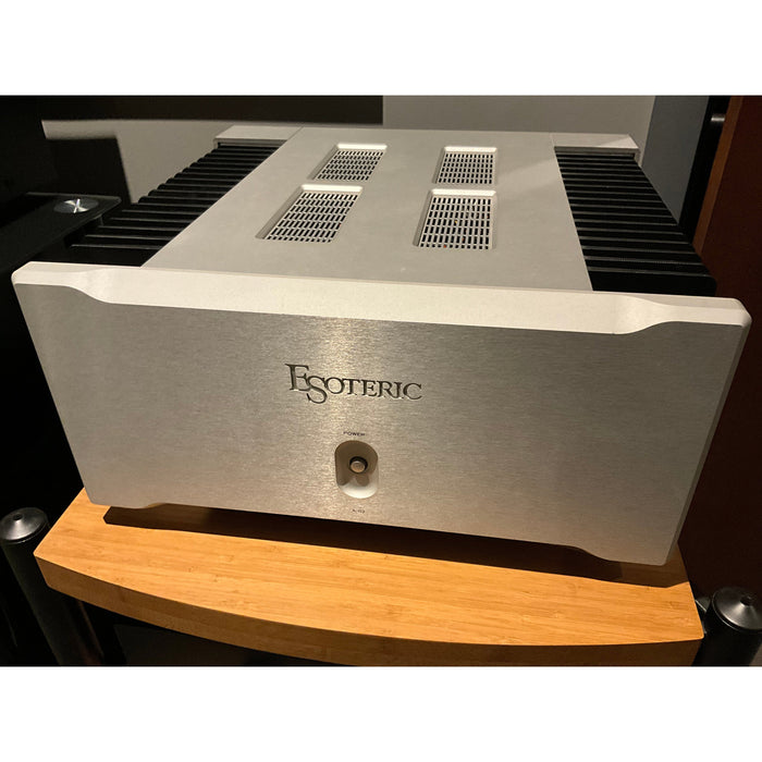 Esoteric A-02 Stereo Power Amplifier, Silver finish, Just serviced. Pre Loved