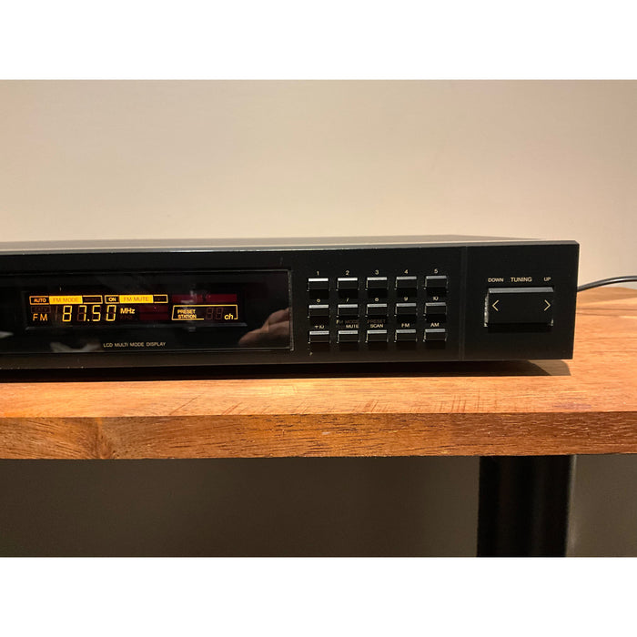 JVC FX 311 BK, AM FM Tuner component in black. Pre Loved