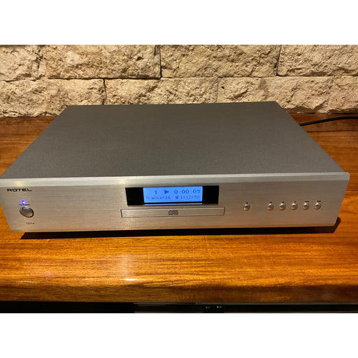 Rotel cd14 cd player in silver Pre Loved