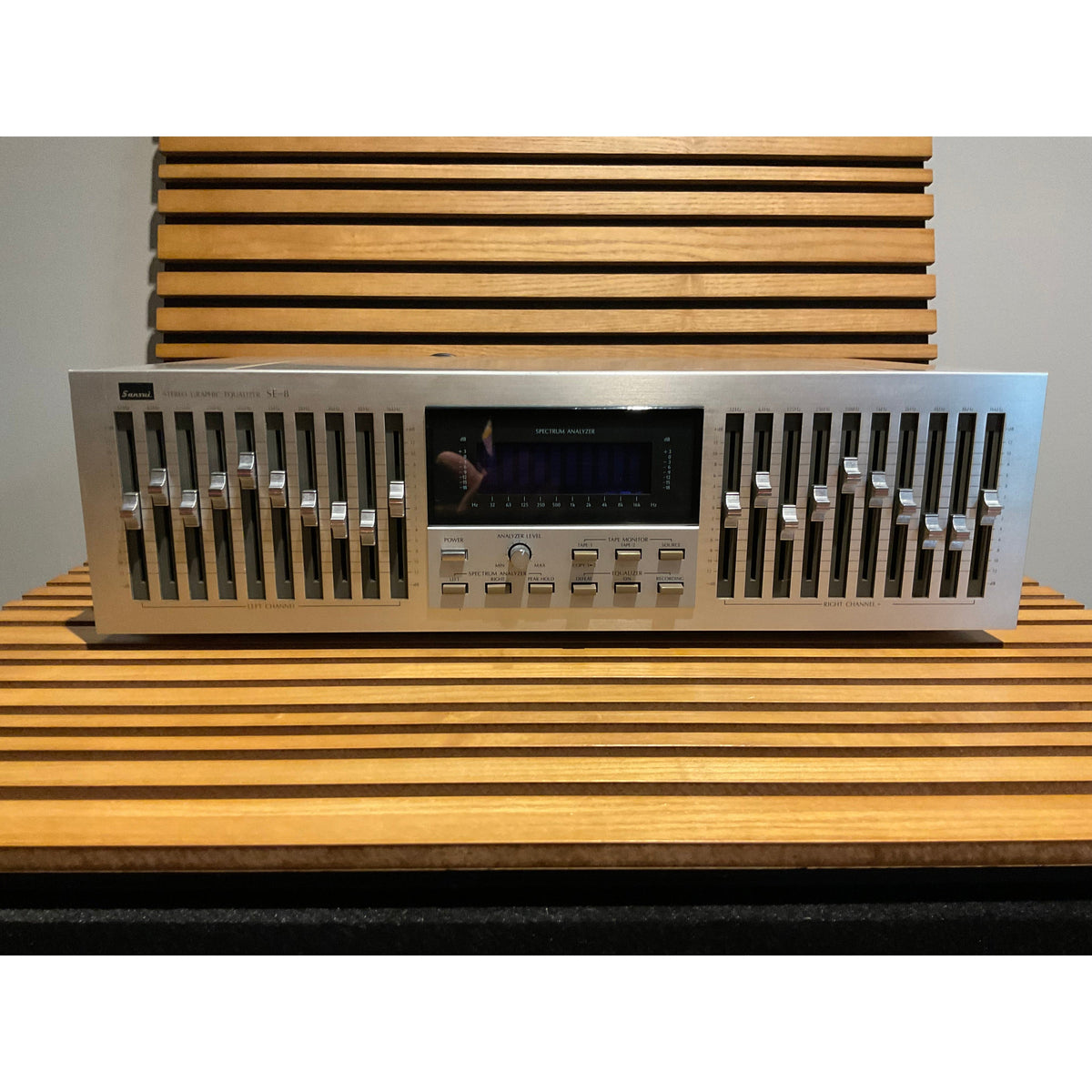 Sansui - SE-8 - Stereo Graphic Equalizer (Trade-In) 3 month