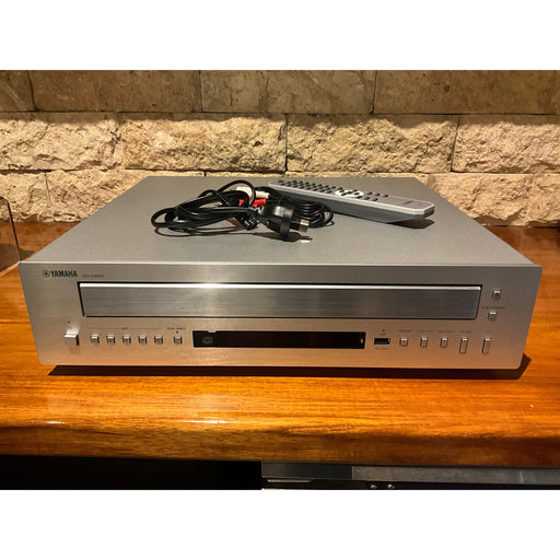 Yamaha 5 disc cd player CD-C603 silver pre loved